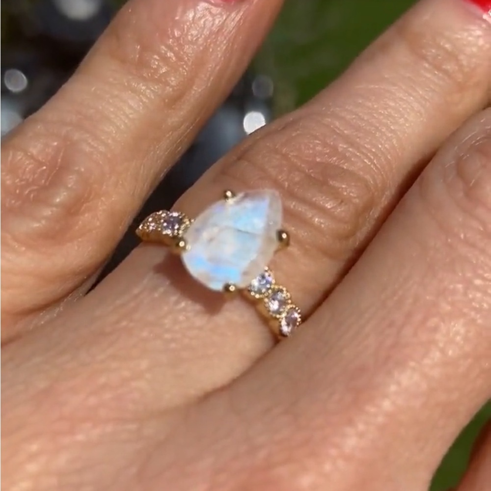 14k Gold Rainbow Moonstone Ring Size 4 3/4 - Picture 5 of 7